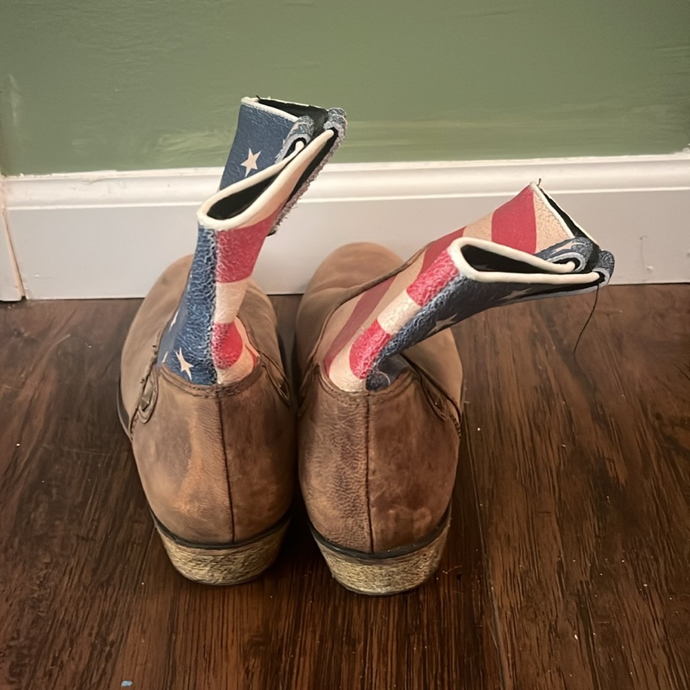 Cowboy Boots - Picture 3 of 4
